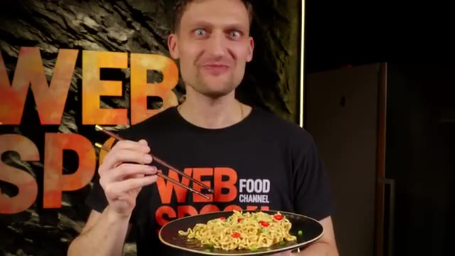 Play: Garlic Beef Noodles